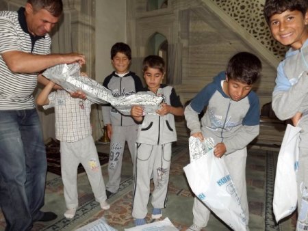 Sünnet Olan Depremzede Kardeşler İçin Mevlid-i Şerif Okundu