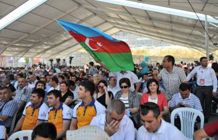 Türkçe Olimpiyatları Kültür Şöleni’nde Azeri Rüzgarı
