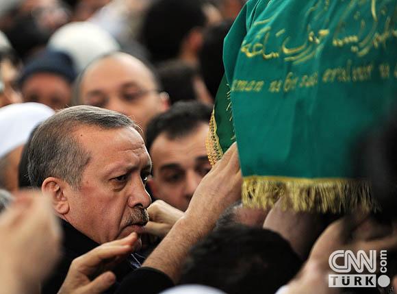 Erbakan son yolculuğuna uğurlandı... 10