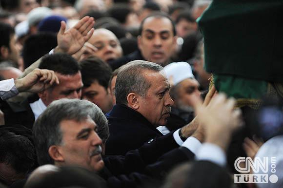 Erbakan son yolculuğuna uğurlandı... 11