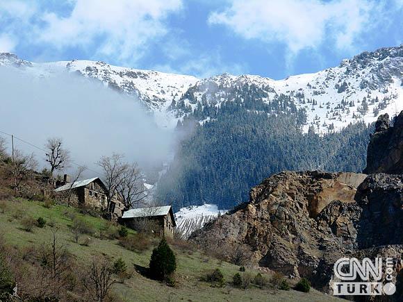 Bahar karı yurtta ulaşımı aksatıyor! 1