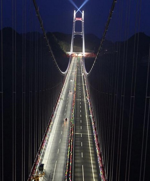 Dünyanın En Yüksek Asma Köprüsü 7