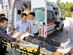 Burdurda Otobüs Devrildi: 14 Yaralı