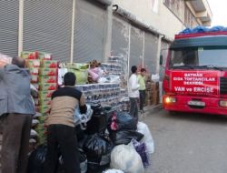 Vanda Depremi Yaşadı, Batmana Dönüp Arkadaşlarıyla 3 Kamyon Gıda Gönderdi