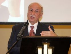 Özyeğinin Başarı Hikayesi: Garsonluktan Türkiye’nin En Zengin İş Adamlığına…