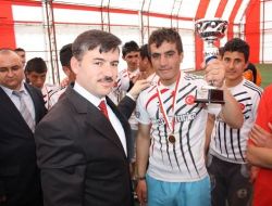 Ağrıda Yibolar Arası Futbol Turnuvası Yapıldı