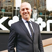 Kotonu sattı yeni marka peşinde..