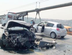 Boğaziçi Köprüsünde Kaza : 2 Yaralı