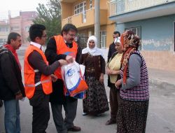Kimse Yok Mu Derneği, Alevi Vatandaşlara Da Kurban Eti Dağıttı!