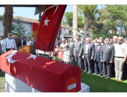 Patlama Da Şehit Olan Uzman Çavuş Cüneyt Akkuş, Orduda Toprağa Verildi