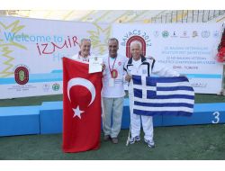 22. Balkan Veteran Atletizm Pist Şampiyonası İzmirde Başladı