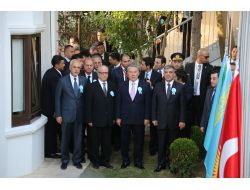 Gül Ve Nazarbayev, Türk Konseyinin Bayrağını Göndere Çekti