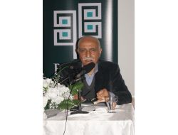 Şair Cahit Koytak Bursada Okurlarıyla Buluştu
