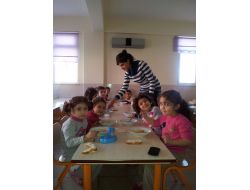 Zeytinköyün Çocuklarını Okullu Yapmak İçin Kapı Kapı Dolaşmışlar