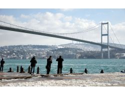 Güneş Yüzünü Gösterdi, İstanbullular Sahile Akın Etti