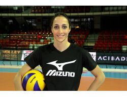 Vakıfbank’ın Kaptanı Gözde Sonsırma’ya Japonyadan Özel Sponsor