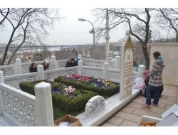Mahmud Esad Coşan Hocaefendi Dualarla Anıldı