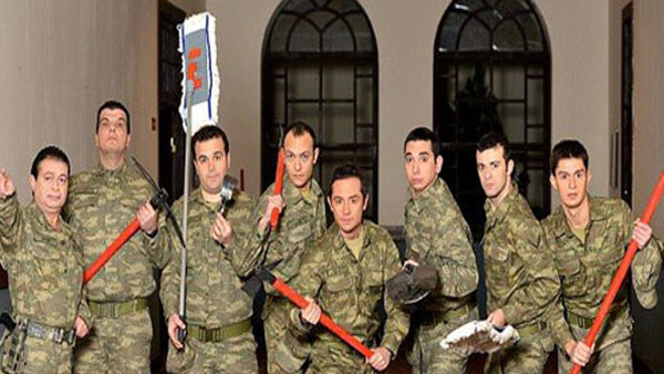 EMRET KOMUTANIM YENİDEN!