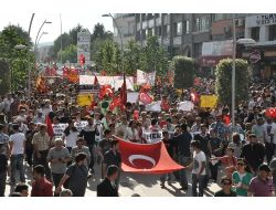 Boluda Üniversitelilerden Taksim Protestosu