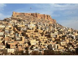 Mardin, İnsanlığın Gökkuşağını Ağırlıyor