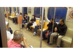 Metro Yolcularına Biber Gazı İşkencesi