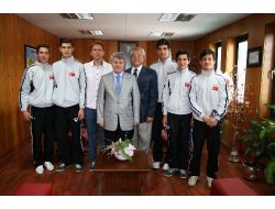 Tophane Badminton Takımından Gülsar’a Ziyaret