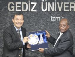 Gediz Üniversitesi, Zambiya Eğitim Bakanı Phiri’yi Ağırladı