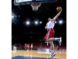 A Milli Basketbol Takımı Hazırlıklarını Sürdürdü