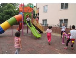 İlkadımlı Çocuklar Yeni Parklarda Daha Mutlu