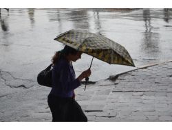 İstanbullular için yağış uyarısı!
