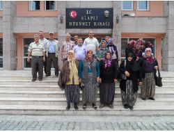 Mahsullere Zarar Veren Komşu Köyün İneklerini Rehin Aldılar