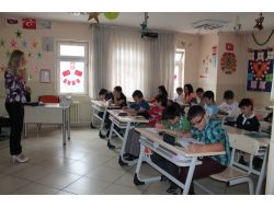 Menderes Koleji, Öğrencileri İçin İngilizce Yaz Kampı Düzenliyor