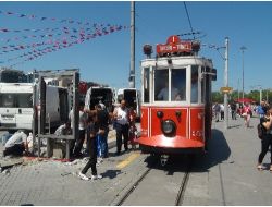 Taksim’de Duraklar Kaldırıldı