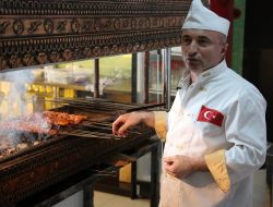 Kazaklara Kebabı Sevdiren ‘nuh Usta’