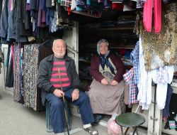 Yaşlı Karı Kocanın Hayat Mücadelesi, Gençlere Örnek Oluyor