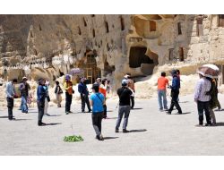 Taşkale Beldesi Güney Koreli Turistleri Ağırladı