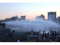 Taksim Meydanı karıştı!..