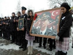 Şehit Emniyet Müdürü Okkan, Vefatının 9.Yılında Mezarı Başında Anıldı