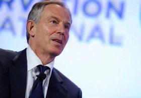 Tony Blair görevinden istifa etti