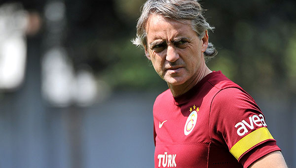 Mancini 7 oyuncunun biletini kesti