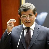 Davutoğlundan önemli açıklamalar