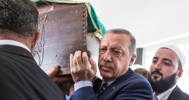 Erdoğan Hacı Gediklinın cenaze töreninde