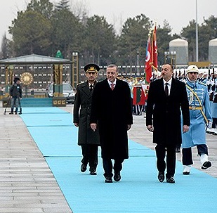 Erdoğandan Aliyeve karşılama töreni