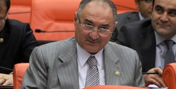 AK Parti vekili Adnan Yılmaz kaza geçirdi