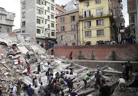 Nepalde 7,9 şiddetinde deprem