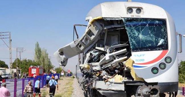 Elazığda iki tren çarpıştı