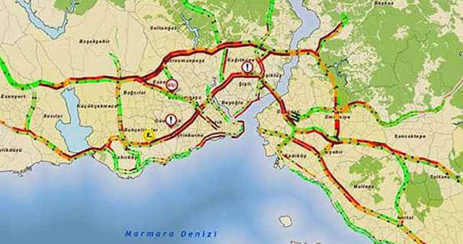İstanbulda trafik felç oldu!