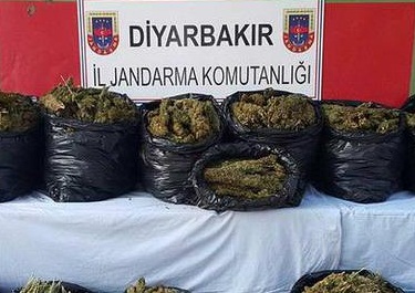 Diyarbakırda 134 kilo esrar ele geçirildi