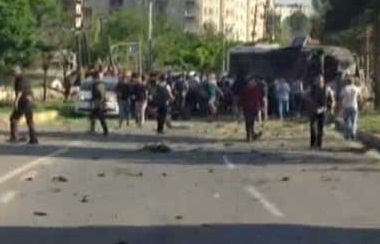 Diyarbakırda polise bombalı saldırı 