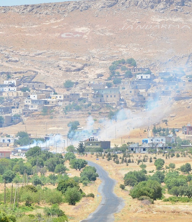 Mardinde jandarma karakoluna saldırı